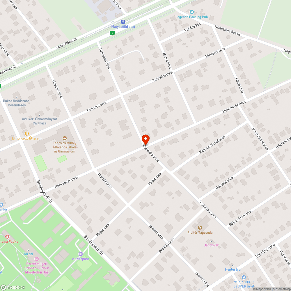 Lánctalppal megrongált burkolat bejelentés helye