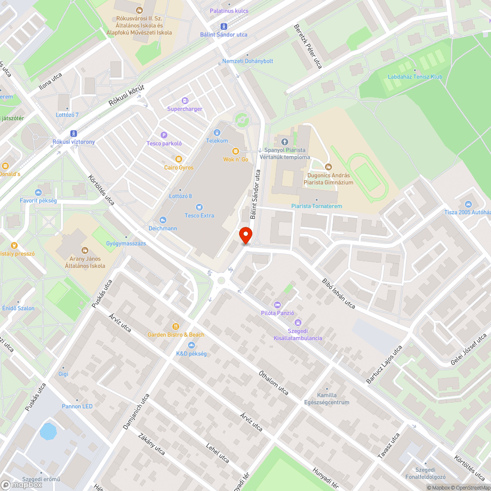 Kátyú a csatornafedél körül - Bálint Sándor utca 29. bejelentés helye