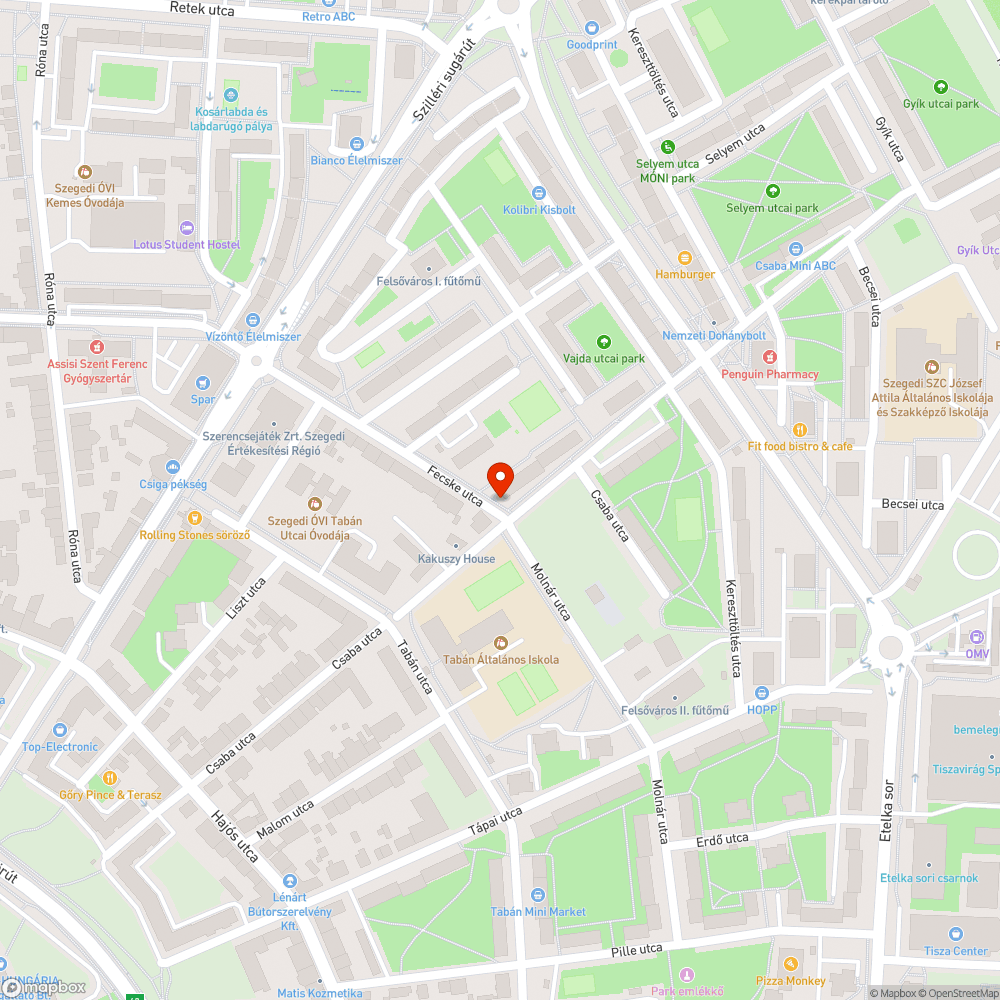 Aszfaltozásból hátramaradt aszfalthulladék a zöldövezetben - Fecske utca és Csaba utca sarka bejelentés helye