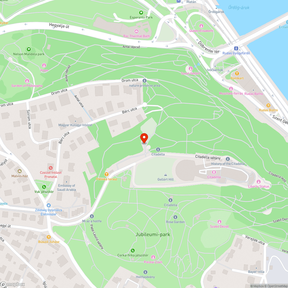 Romos „kilátó” a Gellérhegyen bejelentés helye