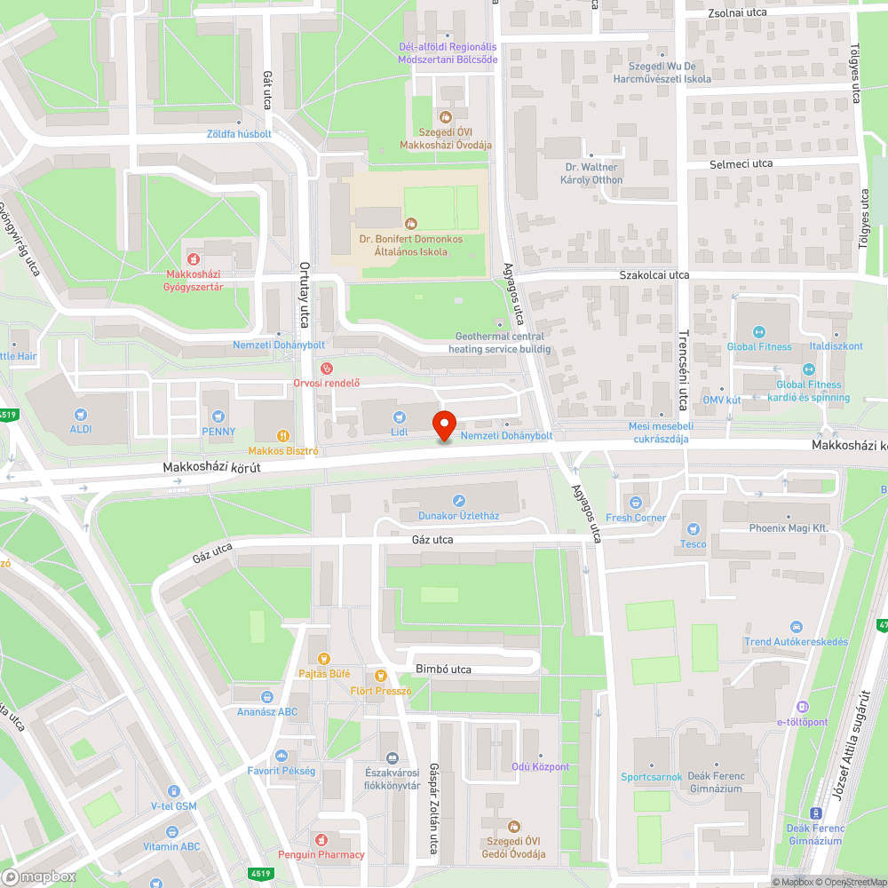 Kátyú a csatornafedél körül - Makkosházi krt. 21. bejelentés helye