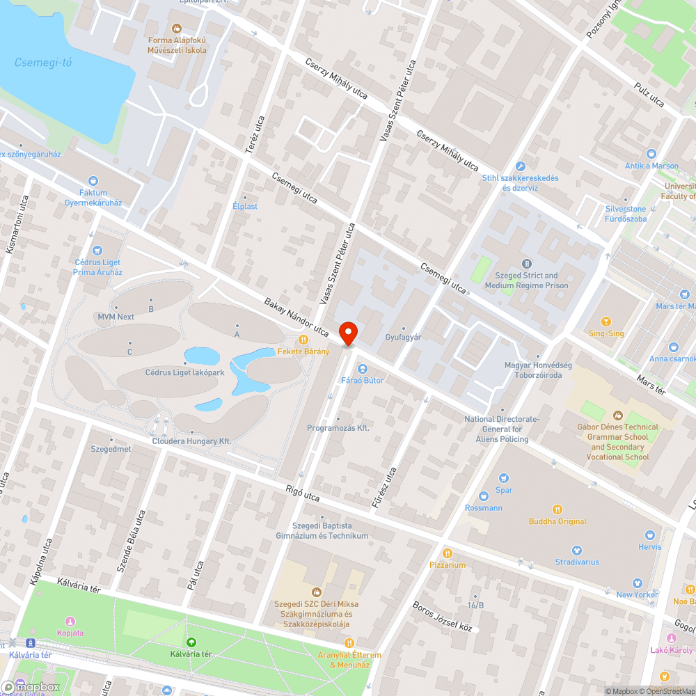 Megfakult és elgörbült táblák - Bakay Nándor és Huszár utca sarka bejelentés helye