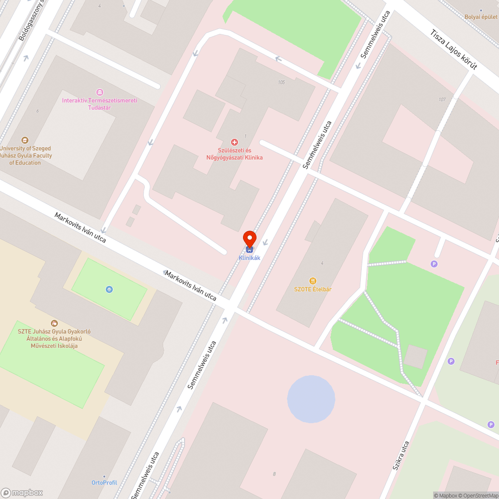 Szétmállott, kifakult tájékoztatók bejelentés helye