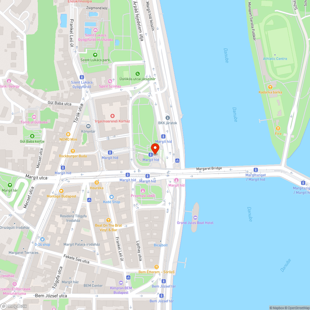 Margit híd budai hídfője össze van firkálva bejelentés helye