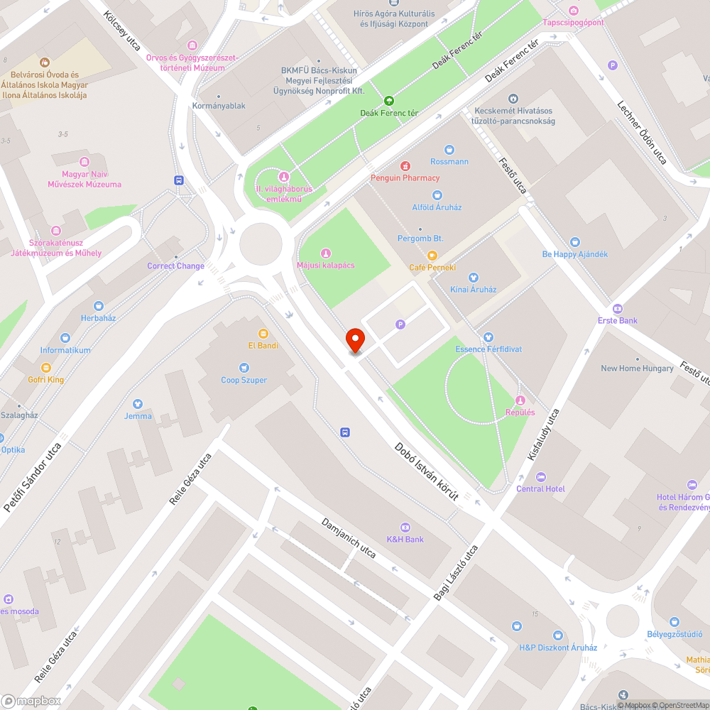 Óriási kátyú az Alföld parkoló bejáratánál... bejelentés helye