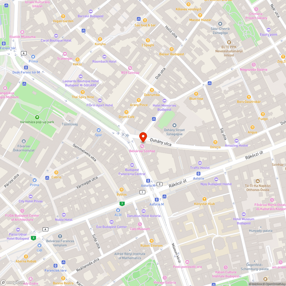 Műemléki területen elhelyezett "reklám" (?) bejelentés helye