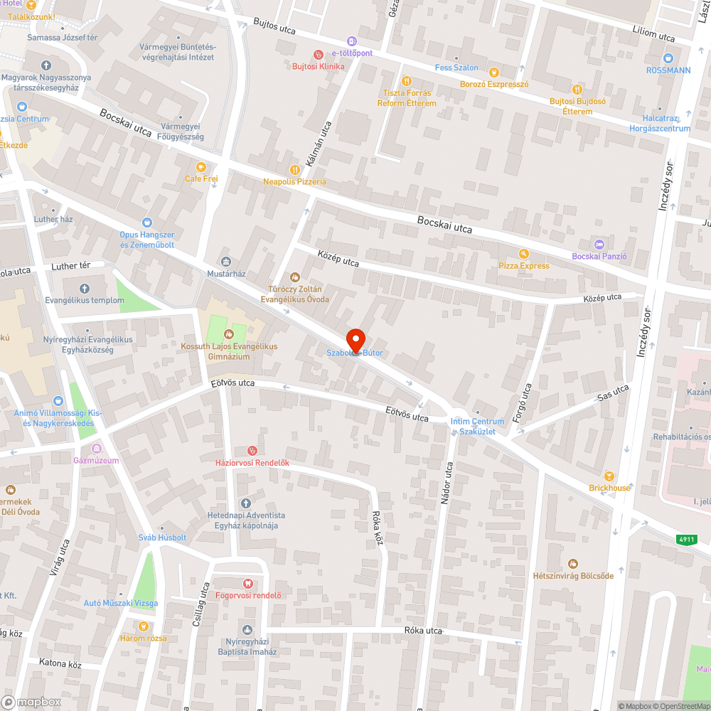 Levágott fű a járdán bejelentés helye