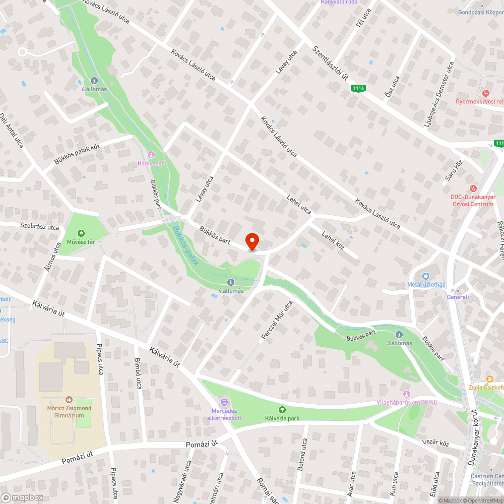 Mocsaras, büdös és veszélyes környezet a játszótér mellett található kút körül bejelentés helye