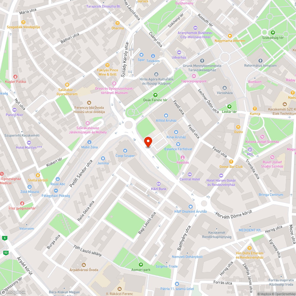 Óriási kátyú a volt Domus parkolóban bejelentés helye