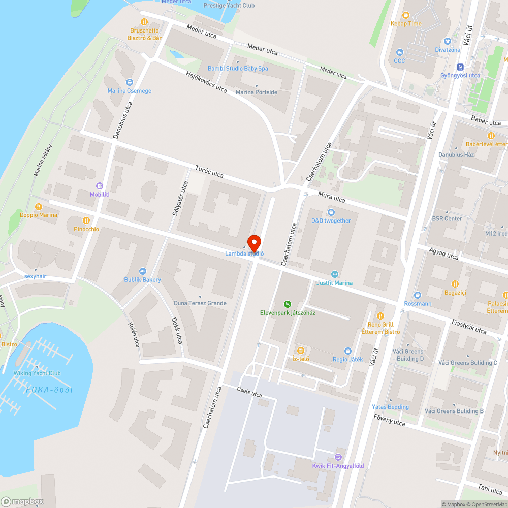 Lekopott útburkolati jelölés kanyarodó főútnál bejelentés helye