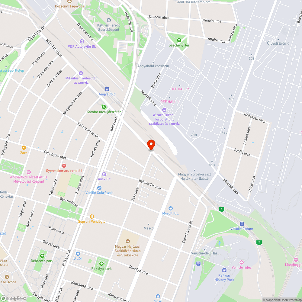 Fára rögzített KRESZ táblák bejelentés helye