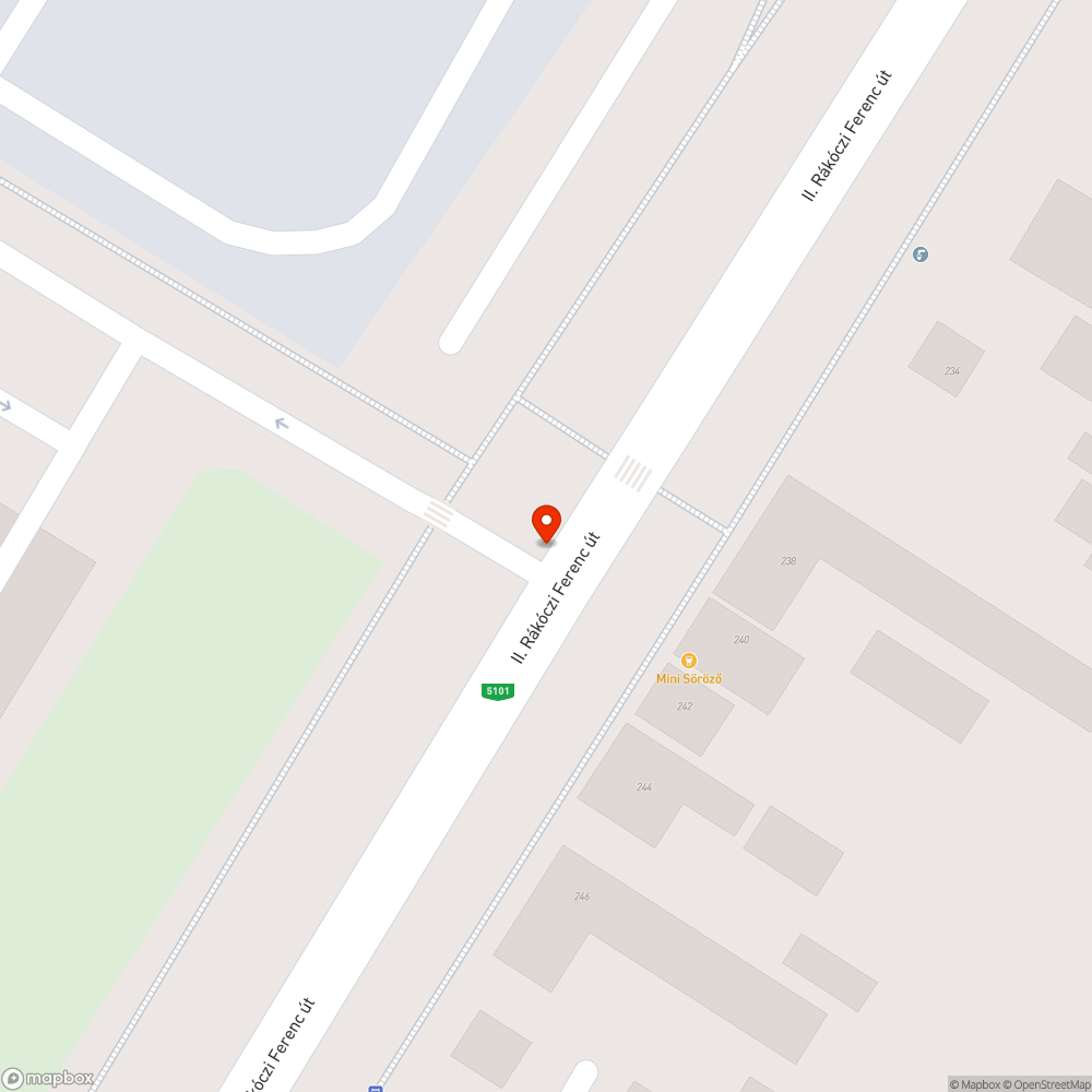 Félig leszakadt, kifelé fordult közlekedési lámpa bejelentés helye