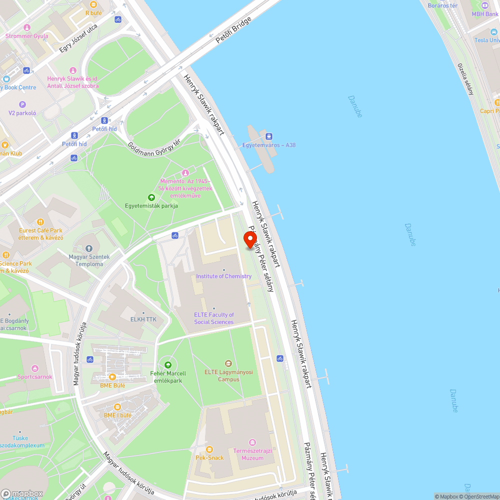 Fa gyökerei által felnyomott kerékpárút és járda bejelentés helye