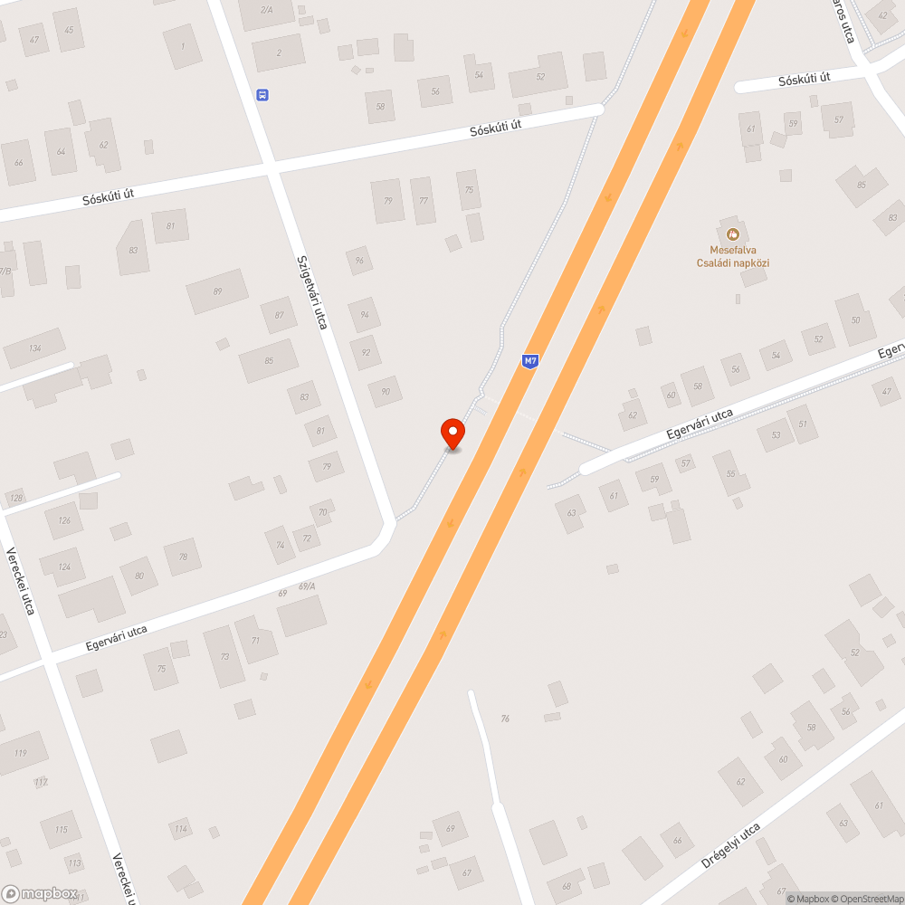 Gyülöletkeltő falfirka a zajvédő falon bejelentés helye