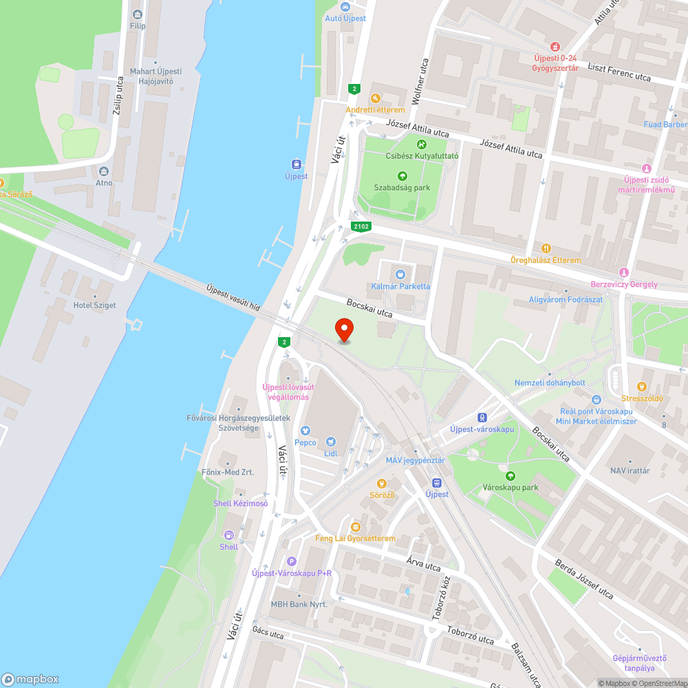 A gyalog-kerékpárút felületén a közműfedlap beszakadt bejelentés helye