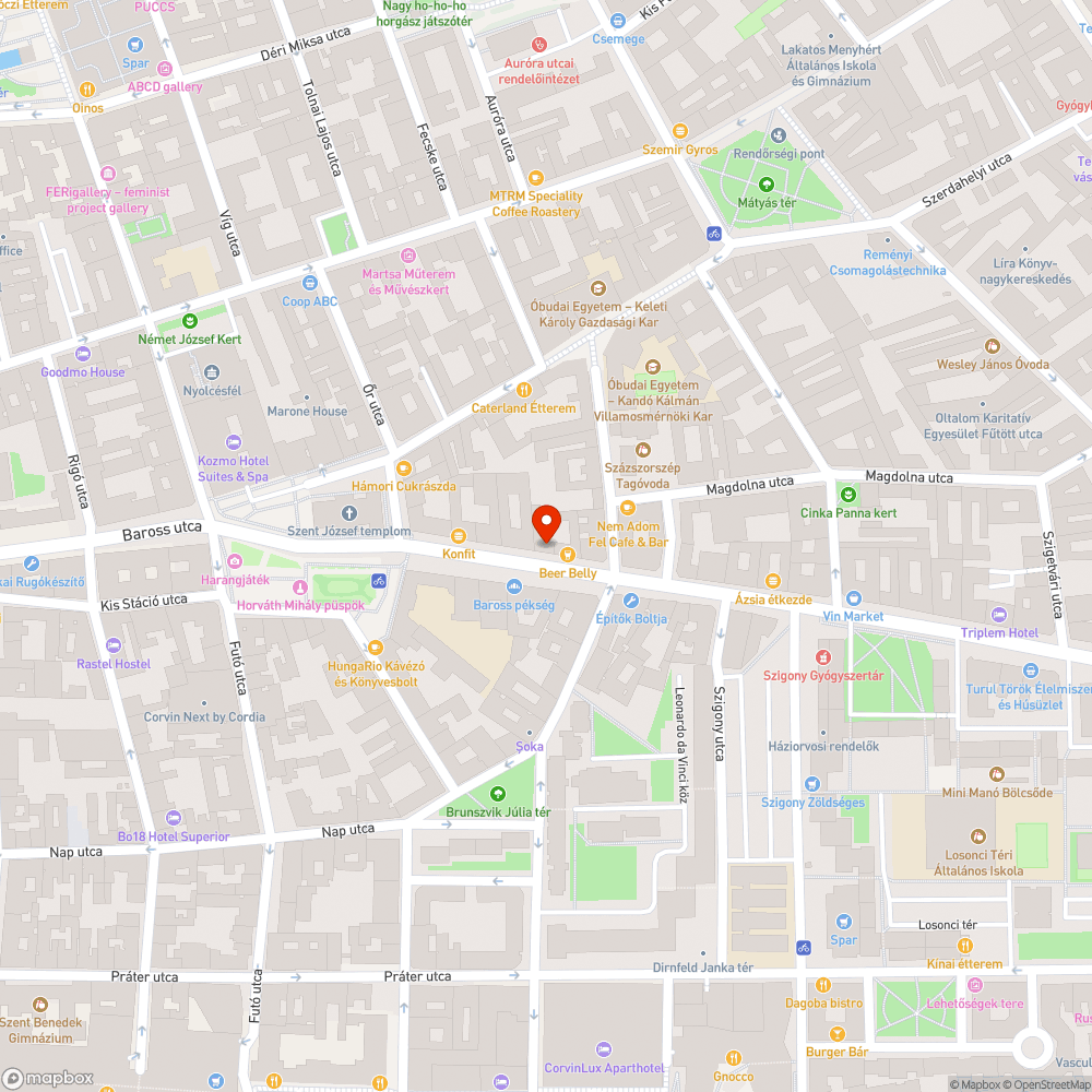 Hetek óta az utcán heverő sittes zsák bejelentés helye