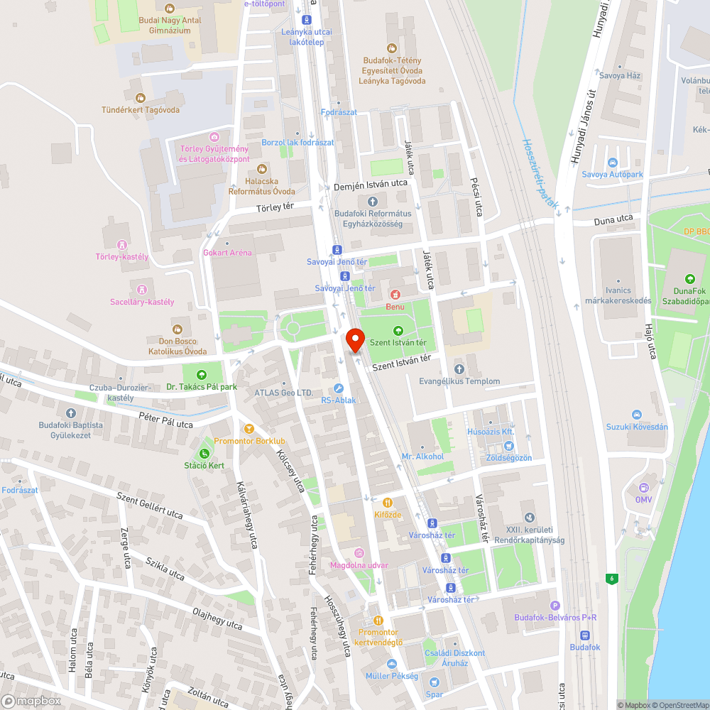 Több tábla is fejmagasságban bejelentés helye