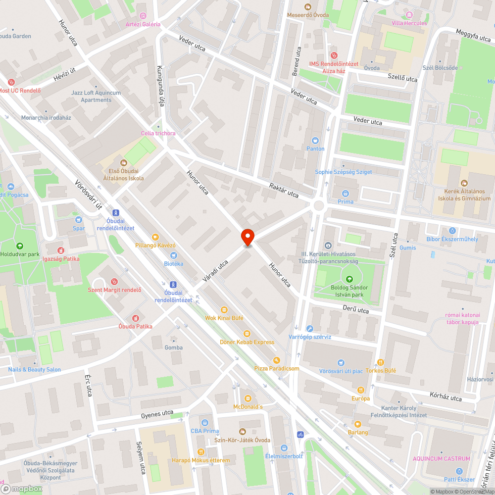 Fán hagyott lomis tábla bejelentés helye