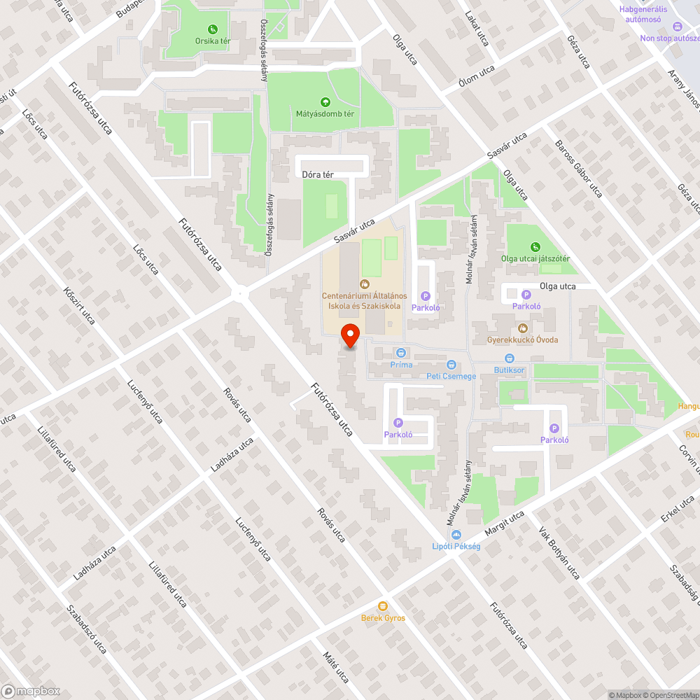 Forgalomból kivont roncsautó foglalja a parkolót bejelentés helye