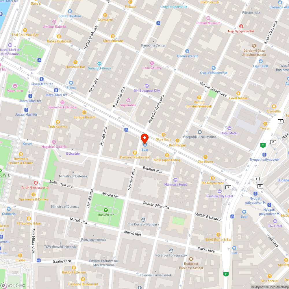 A járdán levő be nem pótolt rész hetek óta ilyen bejelentés helye