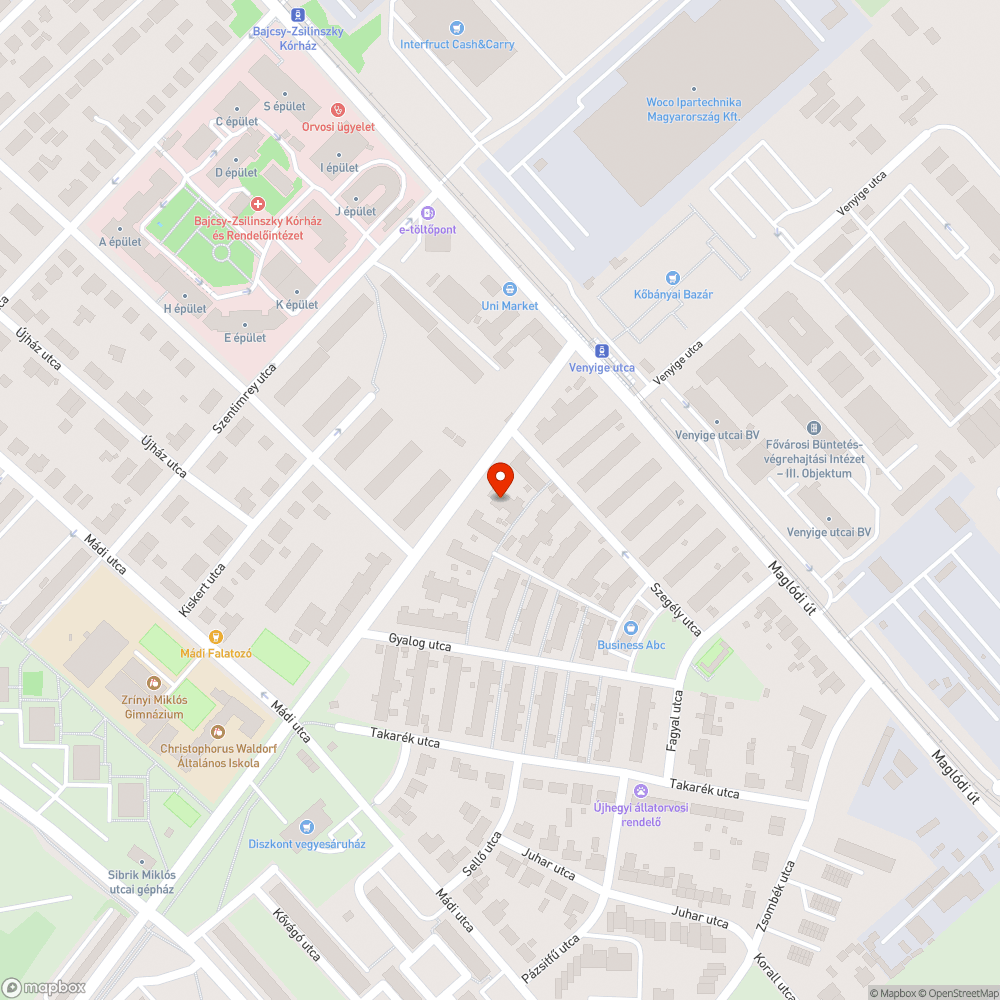 Kiálló èles rozsdás vasrudak bejelentés helye