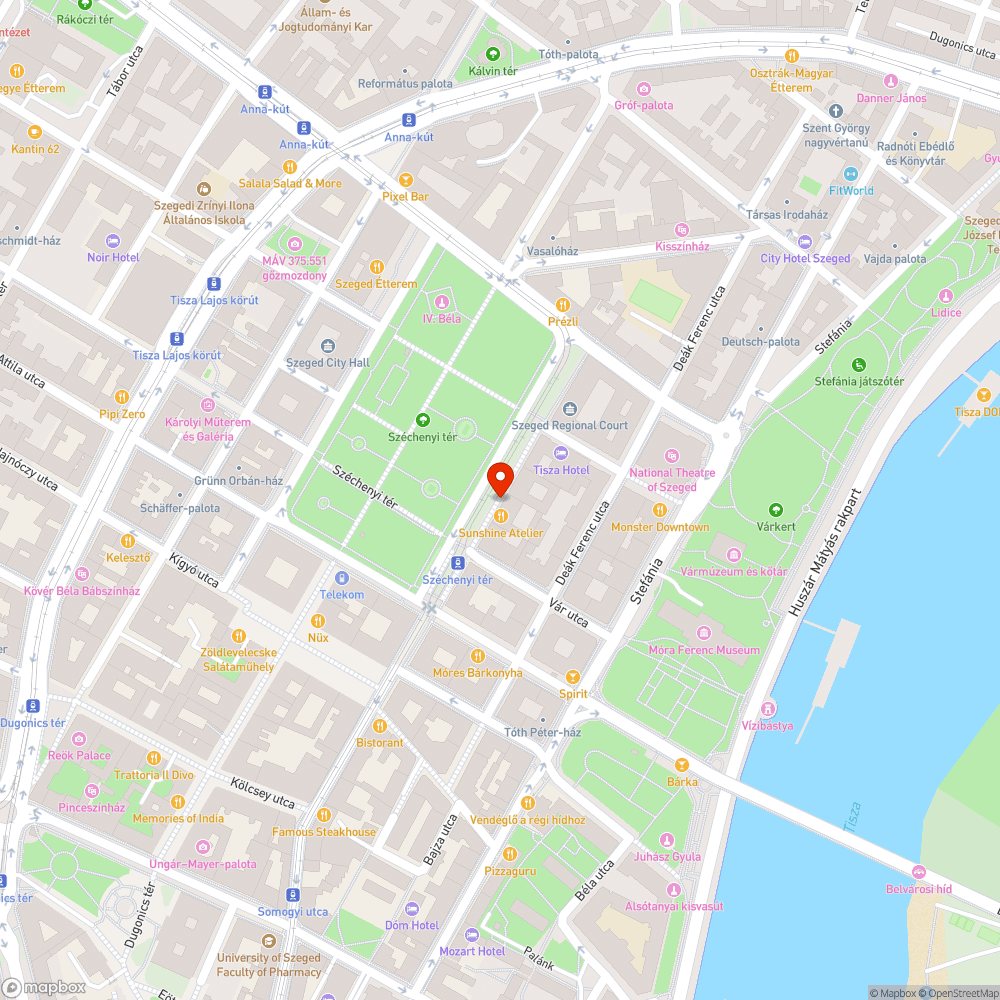 Tönkrement, botlásveszélyes fedlap a város fő terén 2.0 bejelentés helye