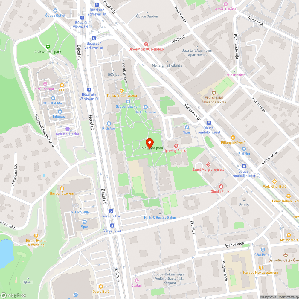 Szemetes zsákok az iskola mellett bejelentés helye