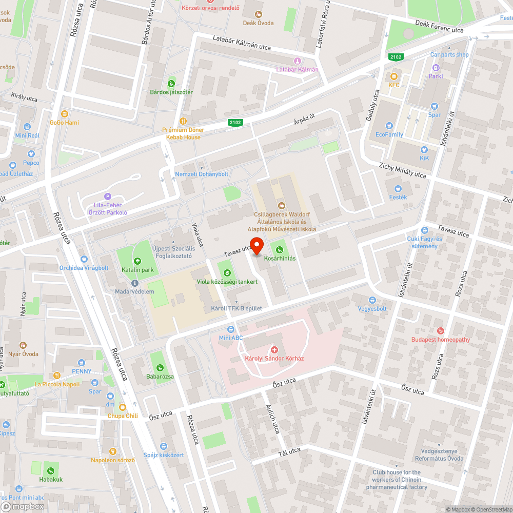 Nyár utca 30. előtt tönkretett pollerek bejelentés helye