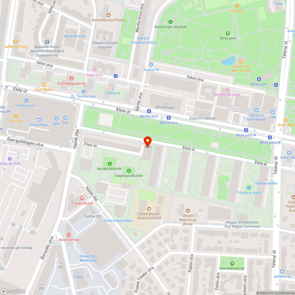 sérült burkolatú lámpaoszlop az Etele úti Spar bejárata előtt bejelentés helye