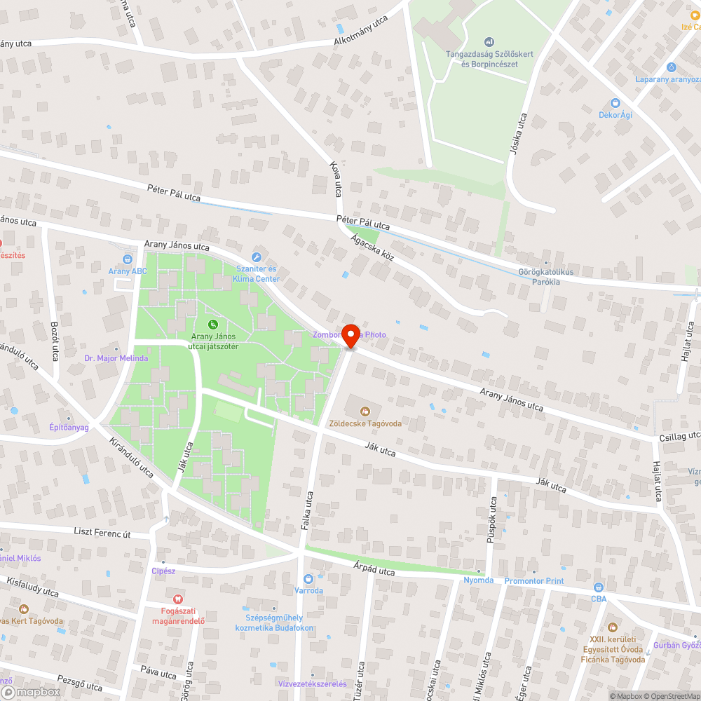 Útmélyedés és aszfaltal kitöltött fedél bejelentés helye