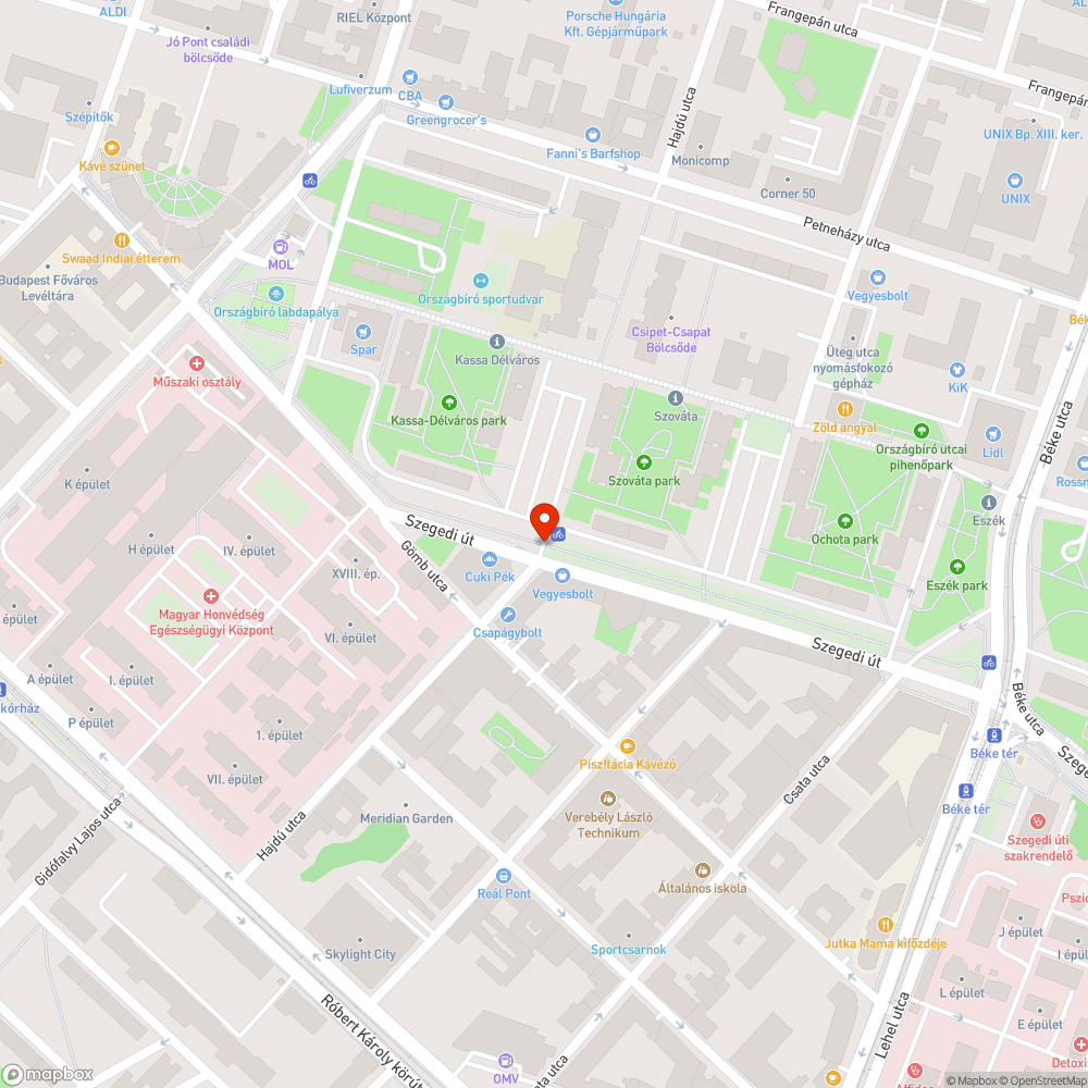 Ferde, kidőlt oszlop, rossz irányba néz a tábla bejelentés helye