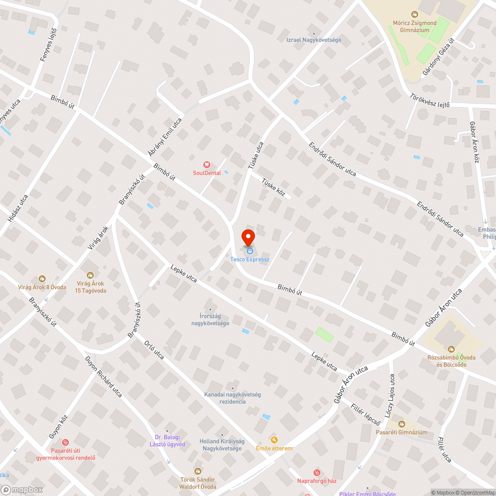 Bimbó út 133. összefirkált buszmegálló bejelentés helye