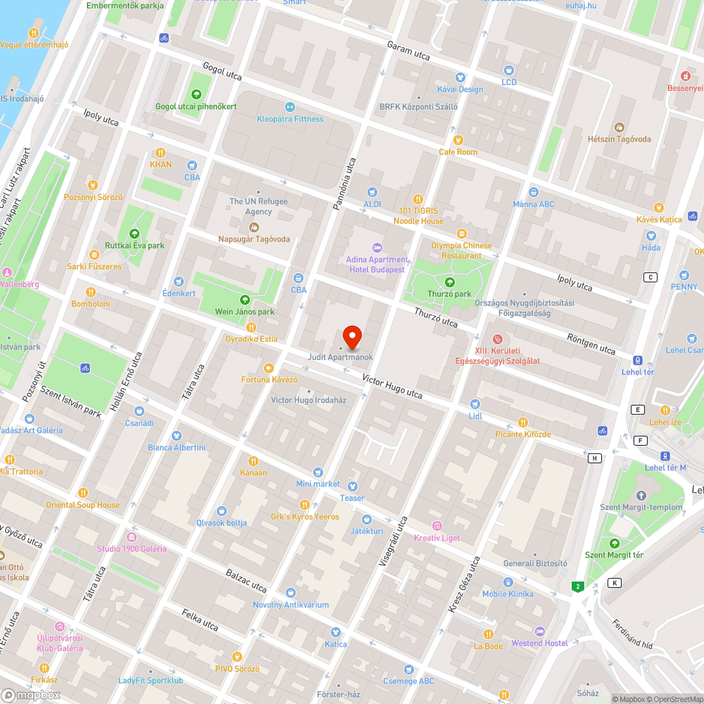 eltűnt pollerek miatt a járdán parkolnak bejelentés helye