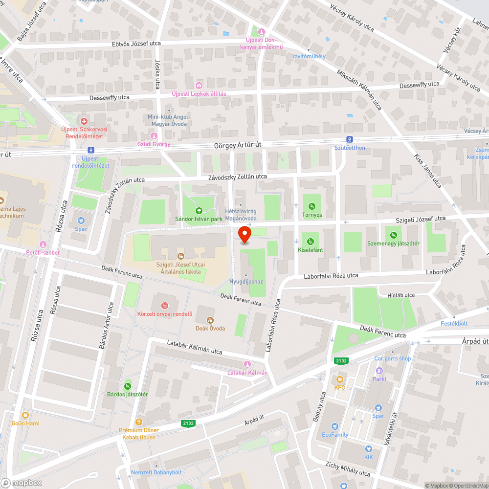 Náci jelképek a nyugdíjasház oldalán bejelentés helye