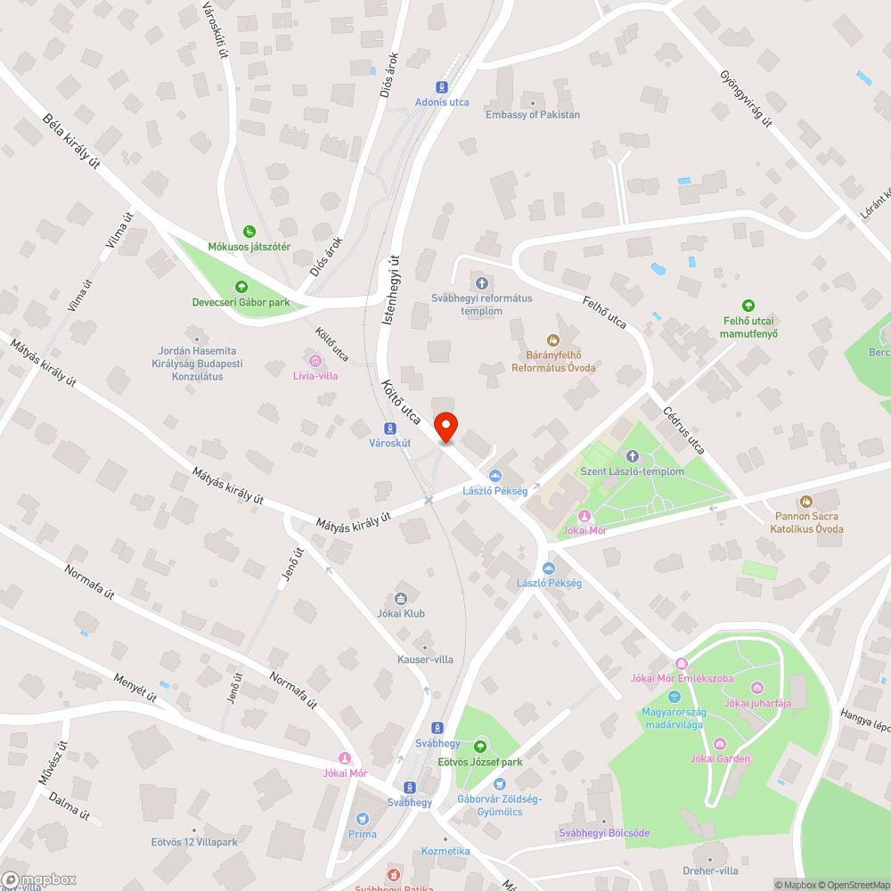 megrongált pad a buszmegállóban bejelentés helye