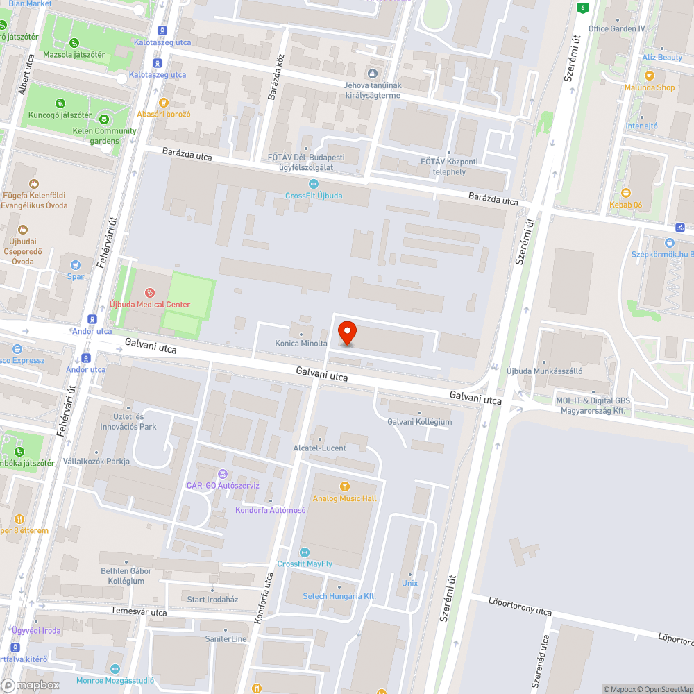 Üvegek és szilánkok szétszóródva bejelentés helye