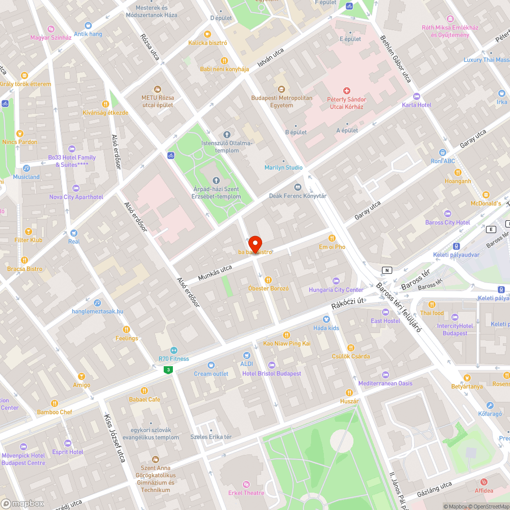 Egymásra pakolt és lecsúszott tábla bejelentés helye