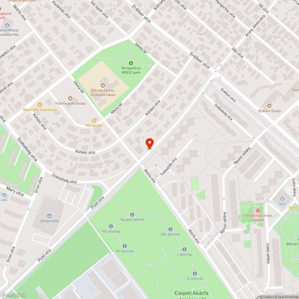 Egyre nagyobb a kátyú, repedezett az út bejelentés helye