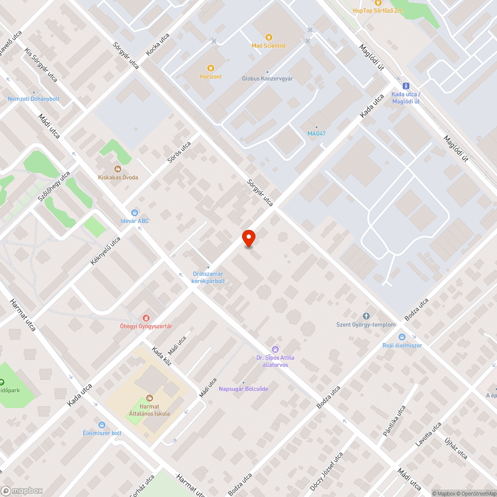 Kopott, környezetet elcsufitó terelő oszlopok bejelentés helye