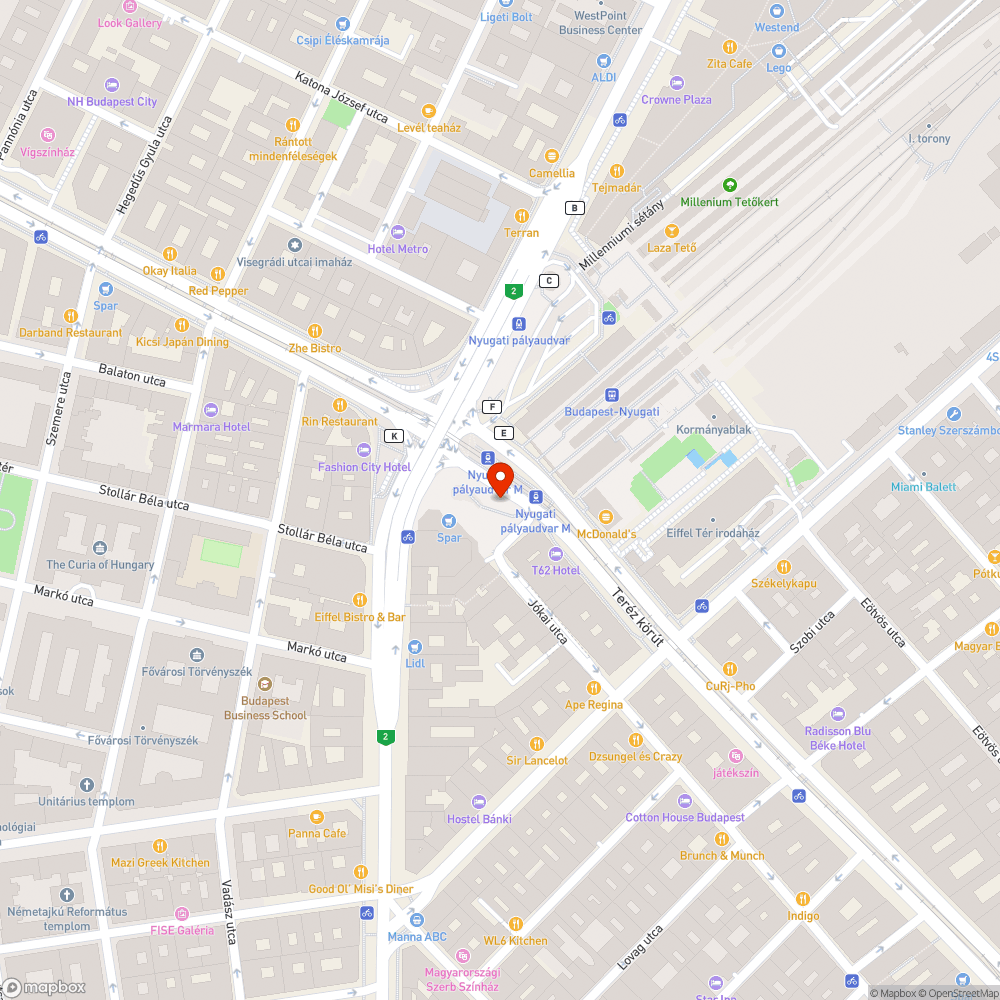 Kopott, megvetemedett padok bejelentés helye