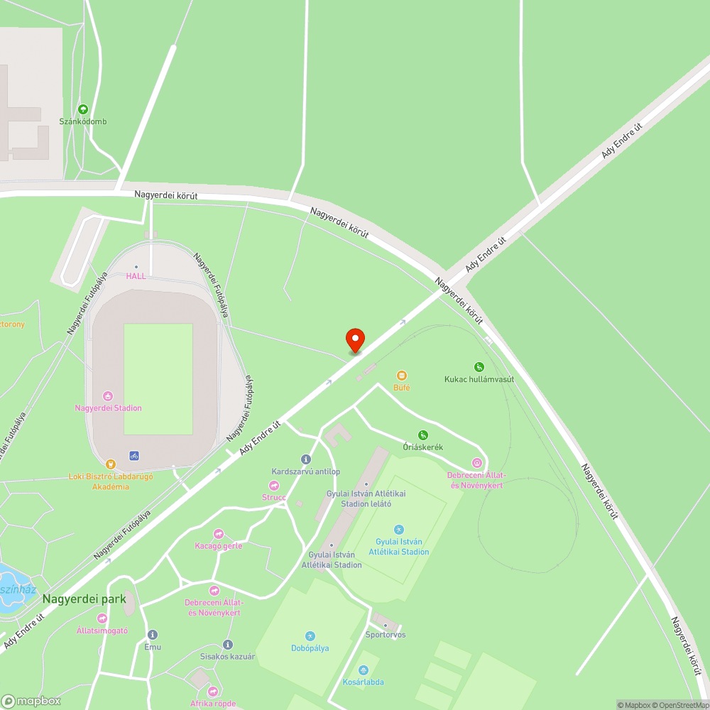 Folyamatosan parkolnak a füvön a megállni tilosban bejelentés helye