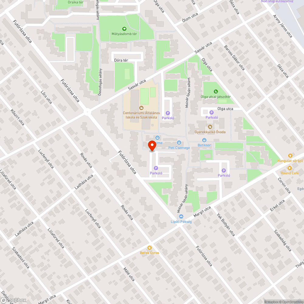 Elhagyott roncs autó a parkolóban bejelentés helye