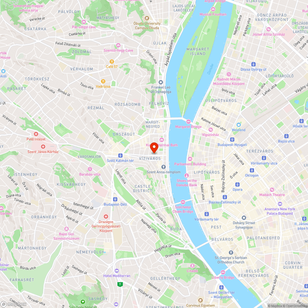 Magyar Államkincstár előtti járda bejelentés helye