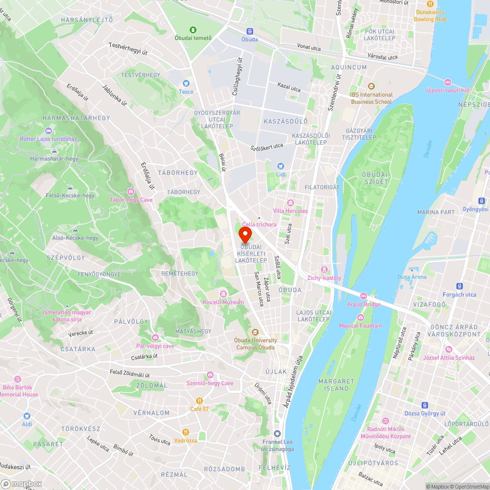 Akáccal benőtt sportpálya Óbudán bejelentés helye